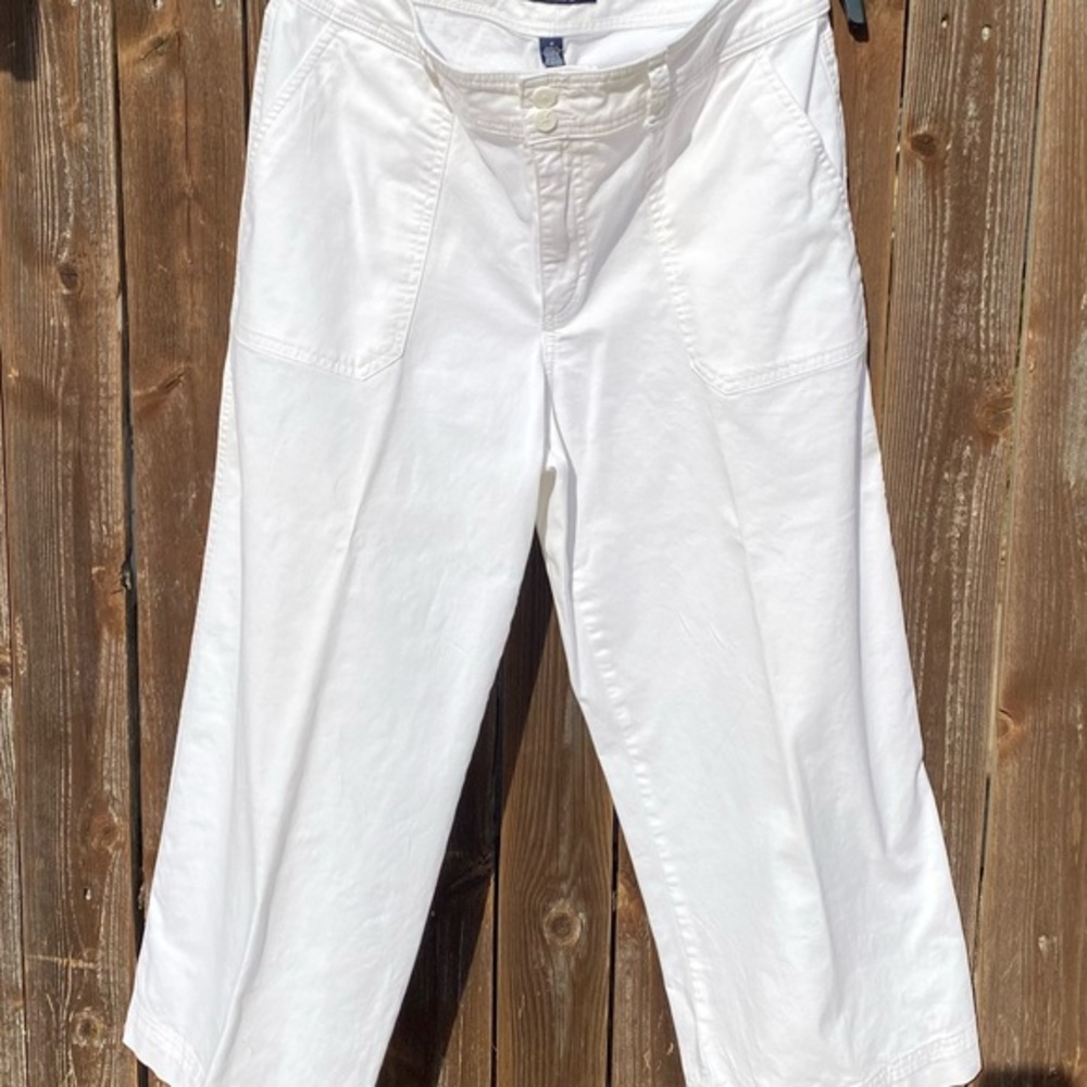 Chaps White ankle length pants. Wide leg. Nice fabric. Size 12 Like new.